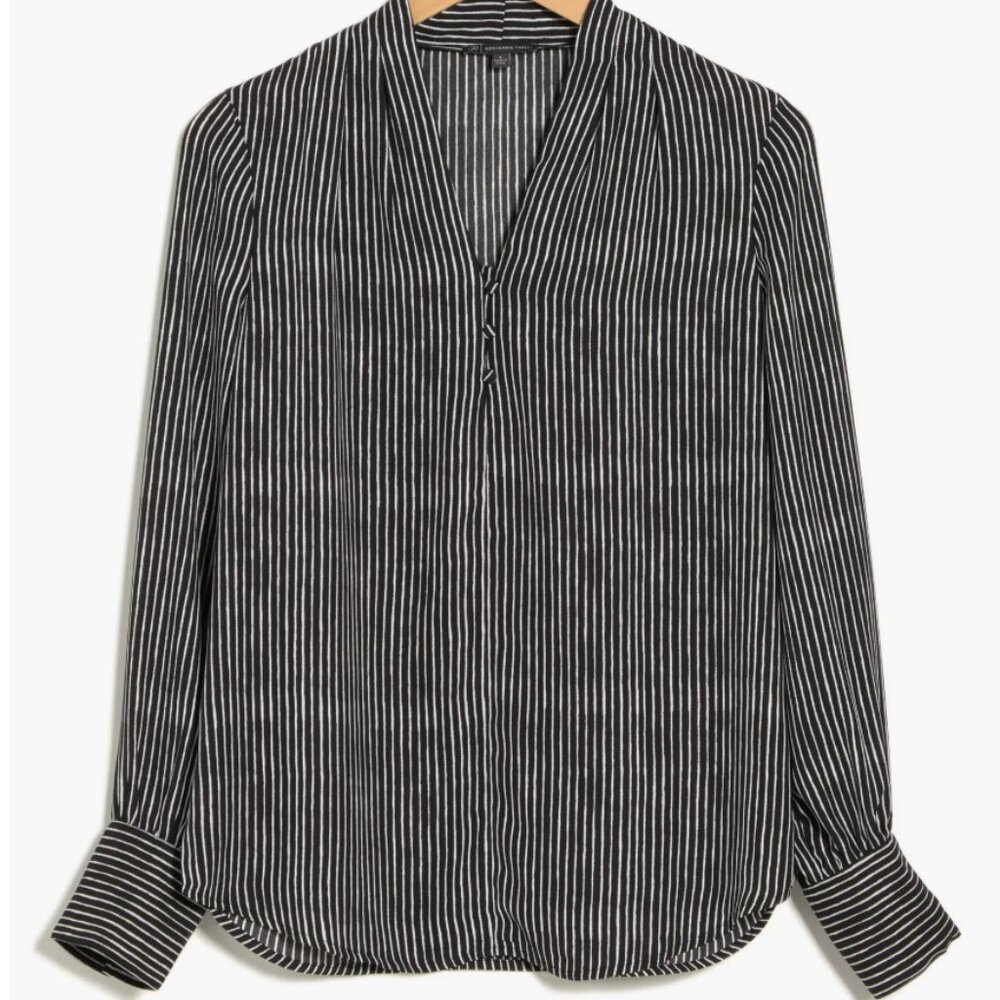 Women Adrianna Papell Printed Crepe Long Sleeve Top in Black White Size Medium